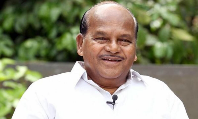 1) ചരക സംഹിത എന്തിനെക്കുറിച്ചുള്ള പഠനമാണ് വൈദ്യം 2) ഗാന്ധി സമാധാന പുരസ്‌കാരത്തിന് ആദ്യമായി അര്‍ഹനായത് ജൂലിയസ് നെരേര 3) എ ആര്‍ റഹ്‌മാന്‍ ജനിച്ചതെവിടെ ചെന്നൈ 4) ആധുനിക പരിസ്ഥിതി ശാസ്ത്രത്തിന്റെ പിതാവ് എന്നറിയപ്പെടുന്നത് യുജിന്‍ പി ഓഡം 5) ഈസ്റ്റ് ലണ്ടന്‍ എന്ന ആഫ്രിക്കന്‍ തുറമുഖ പട്ടണം ഏത് രാജ്യത്താണ് ദക്ഷിണാഫ്രിക്ക 6) ഇന്ത്യാ ചരിത്രത്തിലെ ആദ്യ ചക്രവര്‍ത്തി ചന്ദ്രഗുപ്ത മൗര്യന്‍ 7) ഏഷ്യയും ആഫ്രിക്കയും തമ്മിലുള്ള കരബന്ധം വേര്‍പ്പെട്ടതിന് കാരണം സൂയസ് കനാല്‍ 8) സില്‍വികള്‍ച്ചര്‍ എന്തുമായി ബന്ധപ്പെട്ടിരിക്കുന്നു വനം 9) വാന്‍ഗാരി മാതായി 1971-ല്‍ തുടക്കം കുറിച്ച പ്രസ്ഥാനം ഗ്രീന്‍ ബെല്‍റ്റ് 10) ഏത് നവോത്ഥാന നായകന്റെ വീട്ടുപേരായിരുന്നു കിടാരത്തില്‍ കുറുമ്പന്‍ ദൈവത്താന്‍ 11) കസ്തൂരി രംഗന്‍ റിപ്പോര്‍ട്ട് പ്രകാരം കേരളത്തില്‍ എത്ര പരിസ്ഥിതി ലോല വില്ലേജുകള്‍ ഉണ്ട് 123 12) ശ്രീനാരായണഗുരുവിന്റെ ജീവിതം ആധാരമാക്കി നാരായണം എന്ന നോവല്‍ രചിച്ചത് പെരുമ്പടവം ശ്രീധരന്‍ 13) വനം-പരിസ്ഥിതി മേഖലയിലെ പ്രവര്‍ത്തനങ്ങള്‍ക്ക് നല്‍കുന്ന ഇന്ത്യയിലെ ഏറ്റവും ഉയര്‍ന്ന പുരസ്‌കാരം ഇന്ദിരാഗാന്ധി പര്യാവരണ്‍ പുരസ്‌കാരം 14) ഇക്കോസിസ്റ്റം എന്ന പദം നിര്‍മ്മിച്ചത് ട്രാന്‍സ്ലി 15) ബാഡ്മിന്റണ്‍ എന്ന പേരുള്ള രണ്ട് ഗ്രാമങ്ങള്‍ ഉള്ള രാജ്യം ഇംഗ്ലണ്ട് 16) ചരാര്‍ ഇ ഷെറിഫ് പള്ളി ഏത് കേന്ദ്രഭരണപ്രദേശത്തിലാണ് ജമ്മുകശ്മീര്‍ 17) ലാ മാര്‍സെയില്‍സ് ഏത് രാജ്യത്തിന്റെ ദേശീയ ഗാനമാണ് ഫ്രാന്‍സ് 18) ദഹ്‌ബോള്‍ വൈദ്യുത നിലയം ഏത് സംസ്ഥാനത്തിലാണ് മഹാരാഷ്ട്ര 19) ജഹാംഗീര്‍ ചക്രവര്‍ത്തി ഏത് പേരിലാണ് അറിയപ്പെട്ടിരുന്നത് സലിം 20) സുപ്രീംകോടതി ചീഫ് ജസ്റ്റിസായ ഏക അമേരിക്കന്‍ പ്രസിഡന്റ് വില്യം ഹോവാര്‍ഡ് താഫ്റ്റ്‌, kozhikode psc coaching, calicut psc coaching, best psc coaching center kozhikode, silver leaf psc academy, silver leaf psc coaching center, silver leaf psc acadey contact, university lgs coaching calicut, university lgs coaching calicut, calicut university lgs coaching